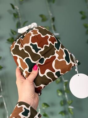 Bamboo camo standard size crib sheet